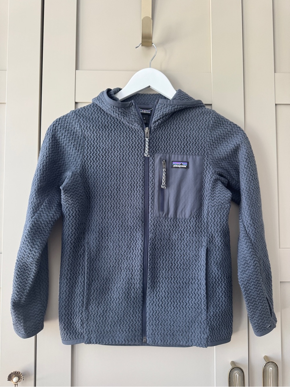 Patagonia Kid’s R1 Air Full-Zip Hoody Smolder Blue Lightweight Layer US10 Hiking